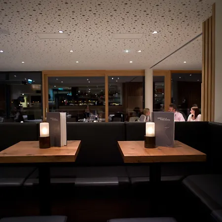 제빌라 프레이버그 4*